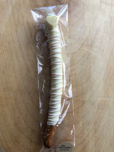 Load image into Gallery viewer, Valentine Chocolate Pretzels
